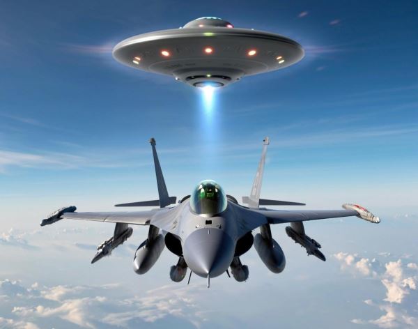 Истребитель F-16 столкнулся с загадочным объектом в небе над Аризоной