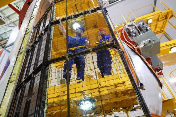 Детальный обзор новой необычной «космической лаборатории» России — «Бион-М» № 2. Её конструкция, орбита, цели, видео запуска.