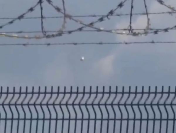 Таинственный НЛО снова наблюдали над аэропортом Манчестера