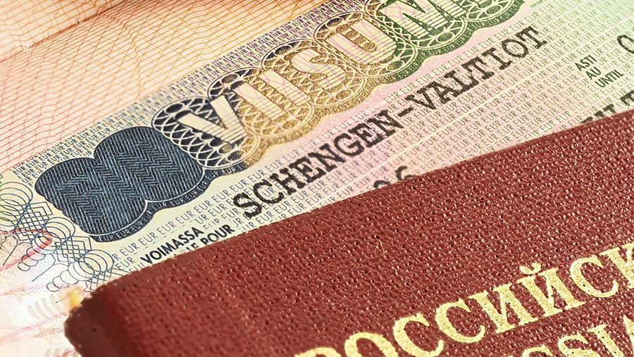 Политолог указал на риск для ЕС в случае запрета виз российским гражданам