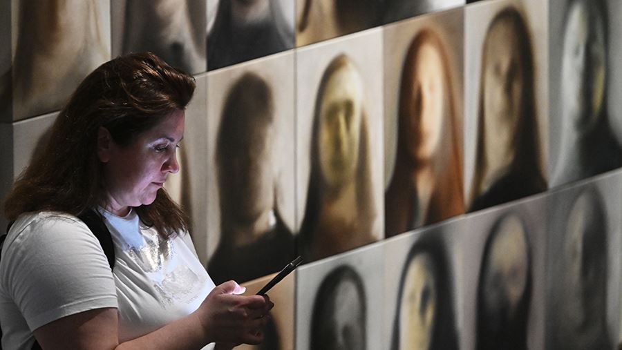 Треть всех пользователей в Сети используют ИИ перед покупкой