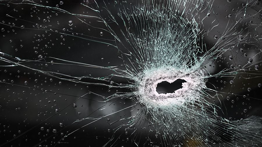 В Волгограде в результате атаки БПЛА было повреждено здание котельной